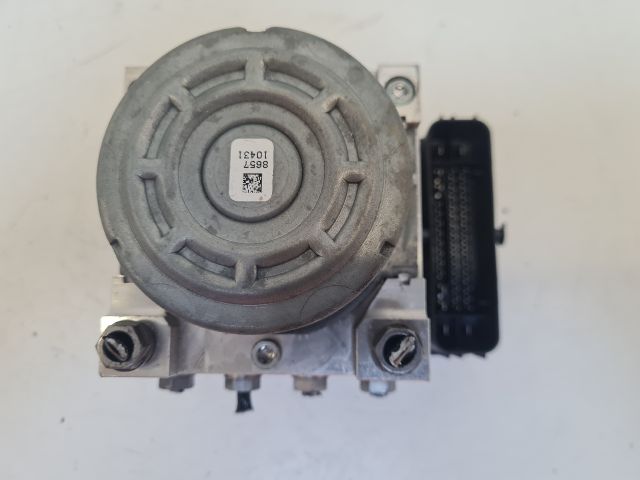 bontott VW GOLF VII ABS Kocka