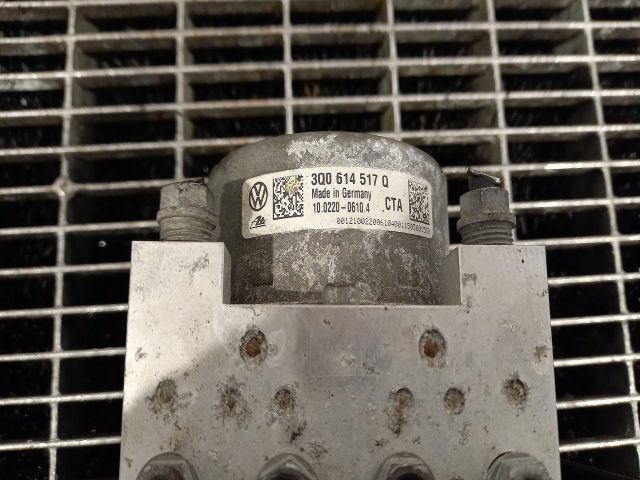 bontott VW GOLF VII ABS Kocka