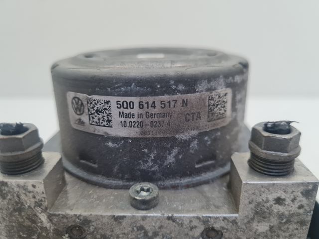 bontott VW GOLF VII ABS Kocka