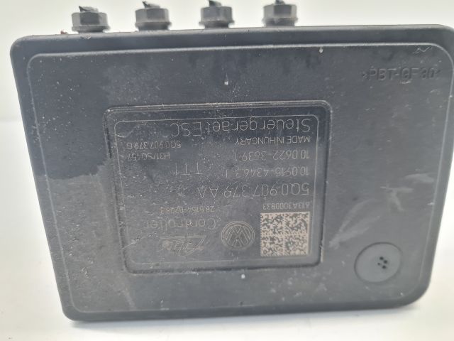 bontott VW GOLF VII ABS Kocka