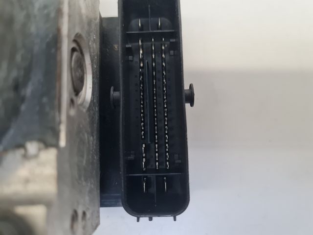 bontott VW GOLF VII ABS Kocka