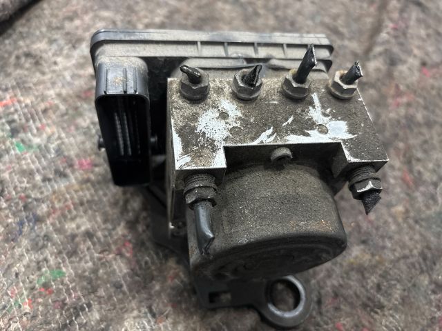 bontott VW GOLF VII ABS Kocka