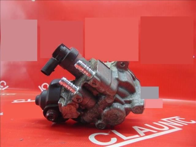 bontott VW GOLF VII Adagoló