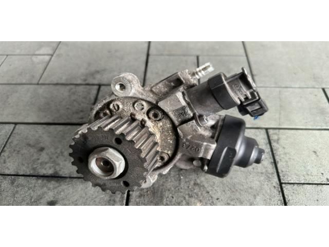 bontott VW GOLF VII Adagoló