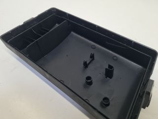 bontott VW GOLF VII Akkumulátor Fedél