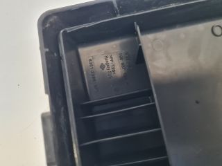 bontott VW GOLF VII Akkumulátor Fedél