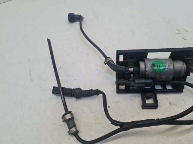 bontott VW GOLF VII Állófűtés Szivattyú (Elektromos)