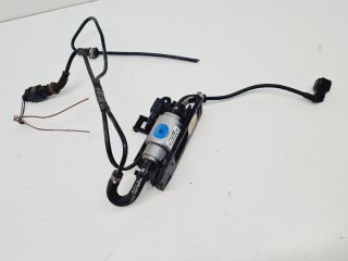 bontott VW GOLF VII Állófűtés Szivattyú (Elektromos)