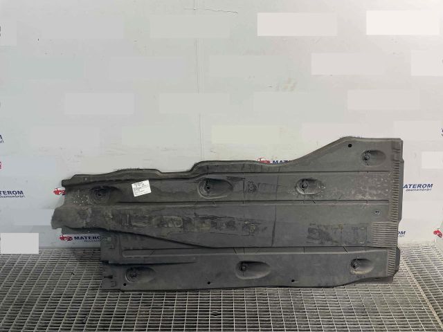 bontott VW GOLF VII Alsó Motorburkolat