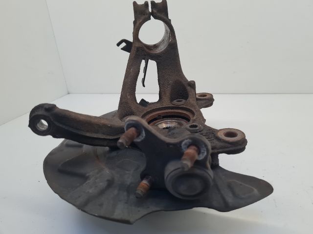 bontott VW GOLF VII Bal első Csonkállvány Kerékaggyal