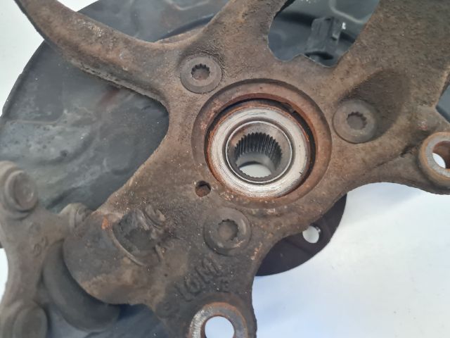 bontott VW GOLF VII Bal első Csonkállvány Kerékaggyal