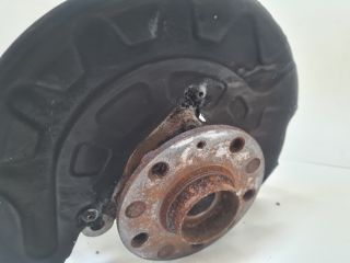 bontott VW GOLF VII Bal első Csonkállvány Kerékaggyal