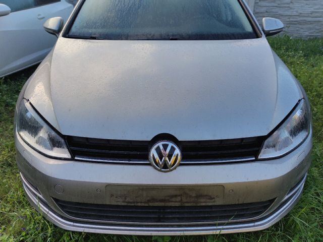 bontott VW GOLF VII Bal első Csonkállvány Kerékaggyal