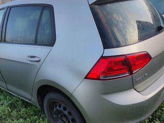 bontott VW GOLF VII Bal első Gólyaláb (Lengécsillapító, Rugó)