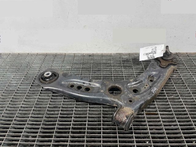 bontott VW GOLF VII Bal első Lengőkar