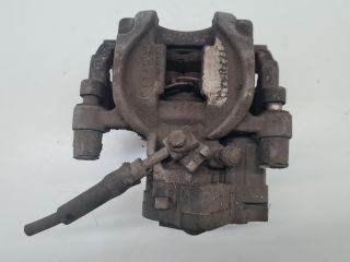 bontott VW GOLF VII Bal hátsó Féknyereg Munkahengerrel