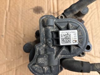 bontott VW GOLF VII Bal hátsó Féknyereg Munkahengerrel