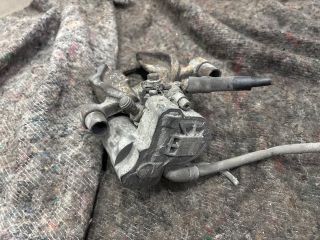 bontott VW GOLF VII Bal hátsó Féknyereg Munkahengerrel