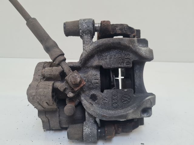 bontott VW GOLF VII Bal hátsó Féknyereg Munkahengerrel