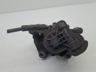 bontott VW GOLF VII Bal hátsó Féknyereg Munkahengerrel