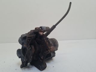 bontott VW GOLF VII Bal hátsó Féknyereg Munkahengerrel