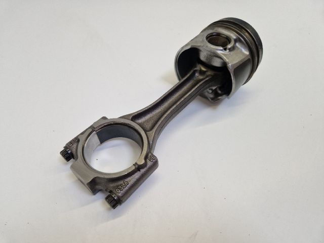 bontott VW GOLF VII Dugattyú és Hajtókar