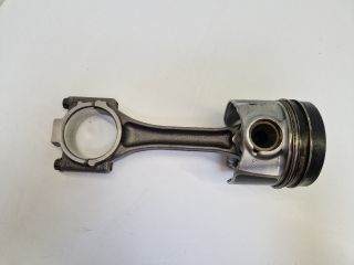 bontott VW GOLF VII Dugattyú és Hajtókar