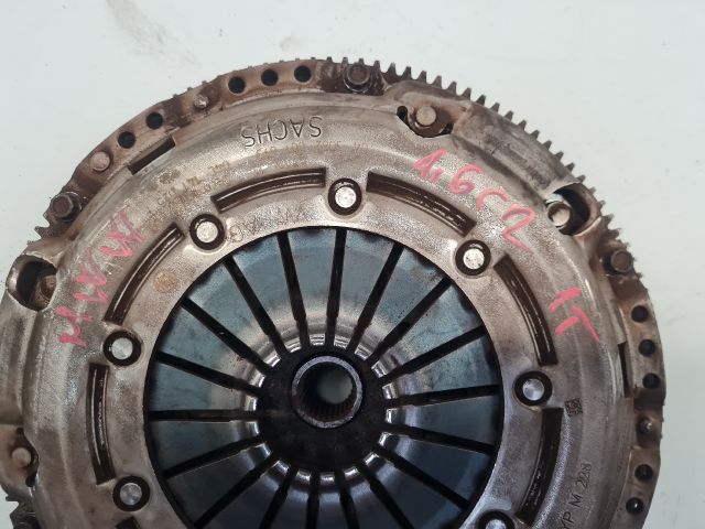 bontott VW GOLF VII Egytömegű Lendkerék