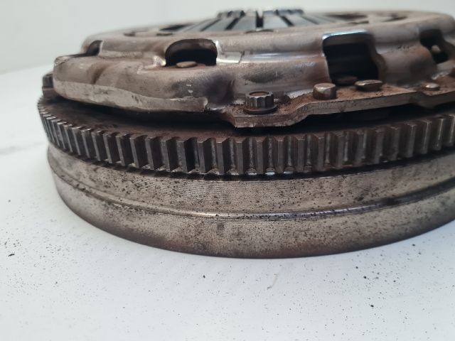 bontott VW GOLF VII Egytömegű Lendkerék