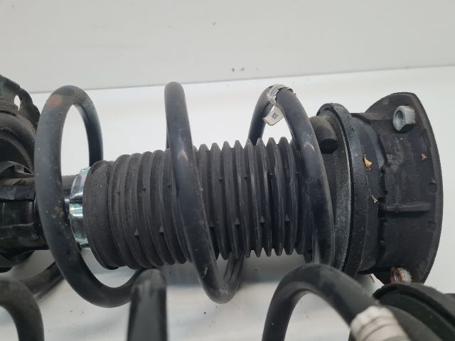 bontott VW GOLF VII Első Lengéscsillapító Pár