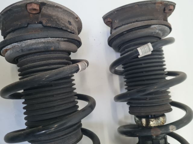 bontott VW GOLF VII Első Lengéscsillapító Pár