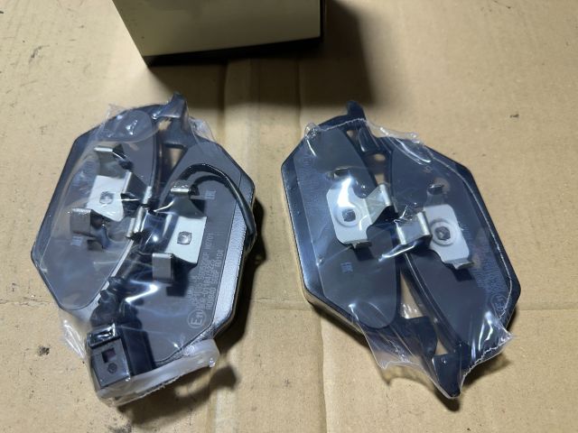 bontott VW GOLF VII Első Pár Fékbetét