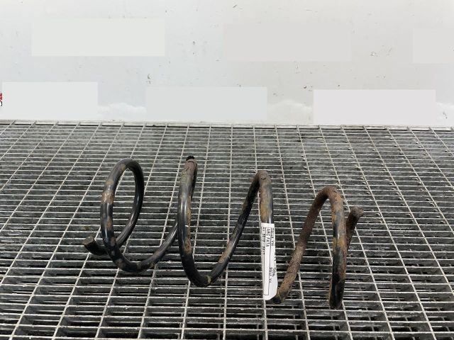 bontott VW GOLF VII Első Rugó