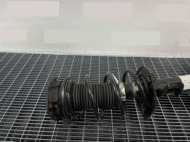 bontott VW GOLF VII Első Rugó