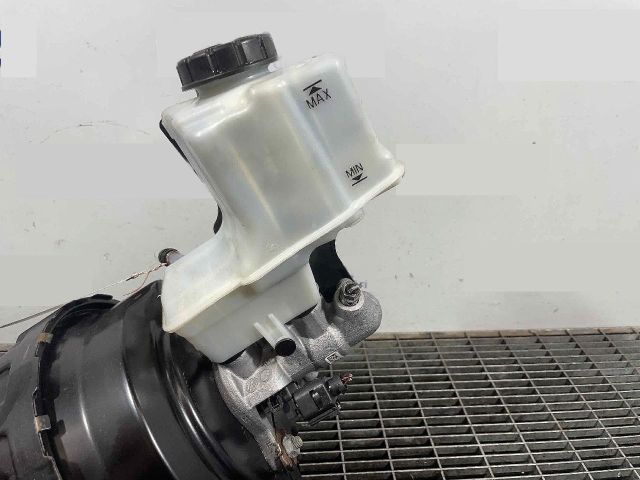 bontott VW GOLF VII Főfékhenger