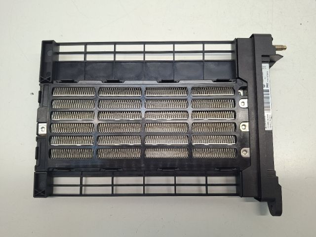 bontott VW GOLF VII Fűtőradiátor