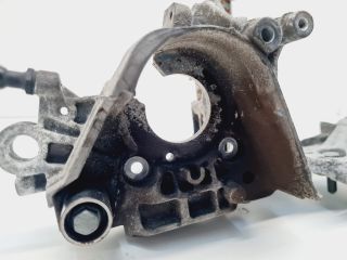 bontott VW GOLF VII Generátor Tartó Bak