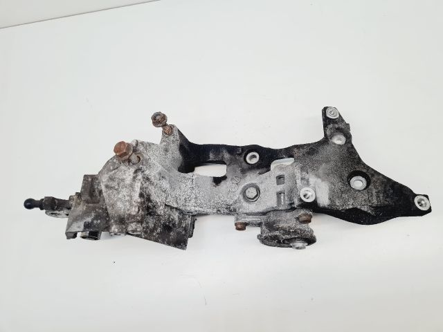 bontott VW GOLF VII Generátor Tartó Bak