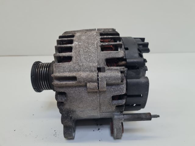 bontott VW GOLF VII Generátor