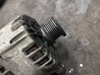 bontott VW GOLF VII Generátor