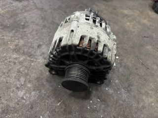 bontott VW GOLF VII Generátor