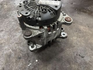 bontott VW GOLF VII Generátor