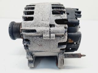 bontott VW GOLF VII Generátor