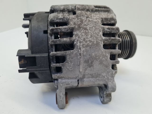 bontott VW GOLF VII Generátor