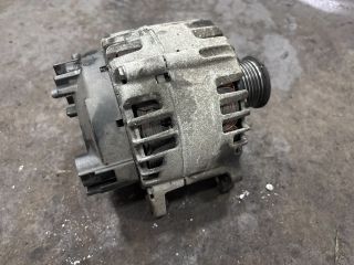 bontott VW GOLF VII Generátor