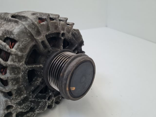 bontott VW GOLF VII Generátor