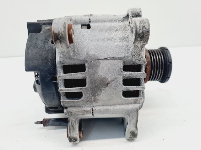 bontott VW GOLF VII Generátor