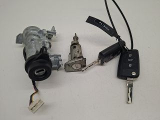 bontott VW GOLF VII Gyújtáskapcsoló Házzal