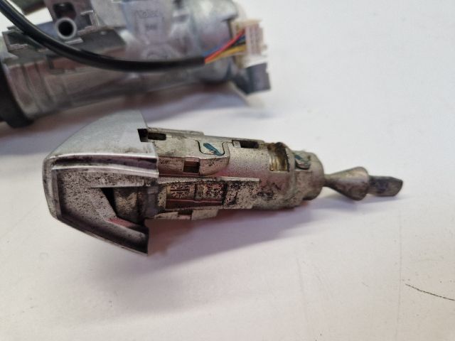 bontott VW GOLF VII Gyújtáskapcsoló Házzal