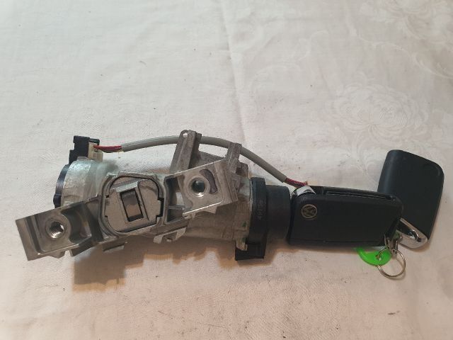 bontott VW GOLF VII Gyújtáskapcsoló Házzal